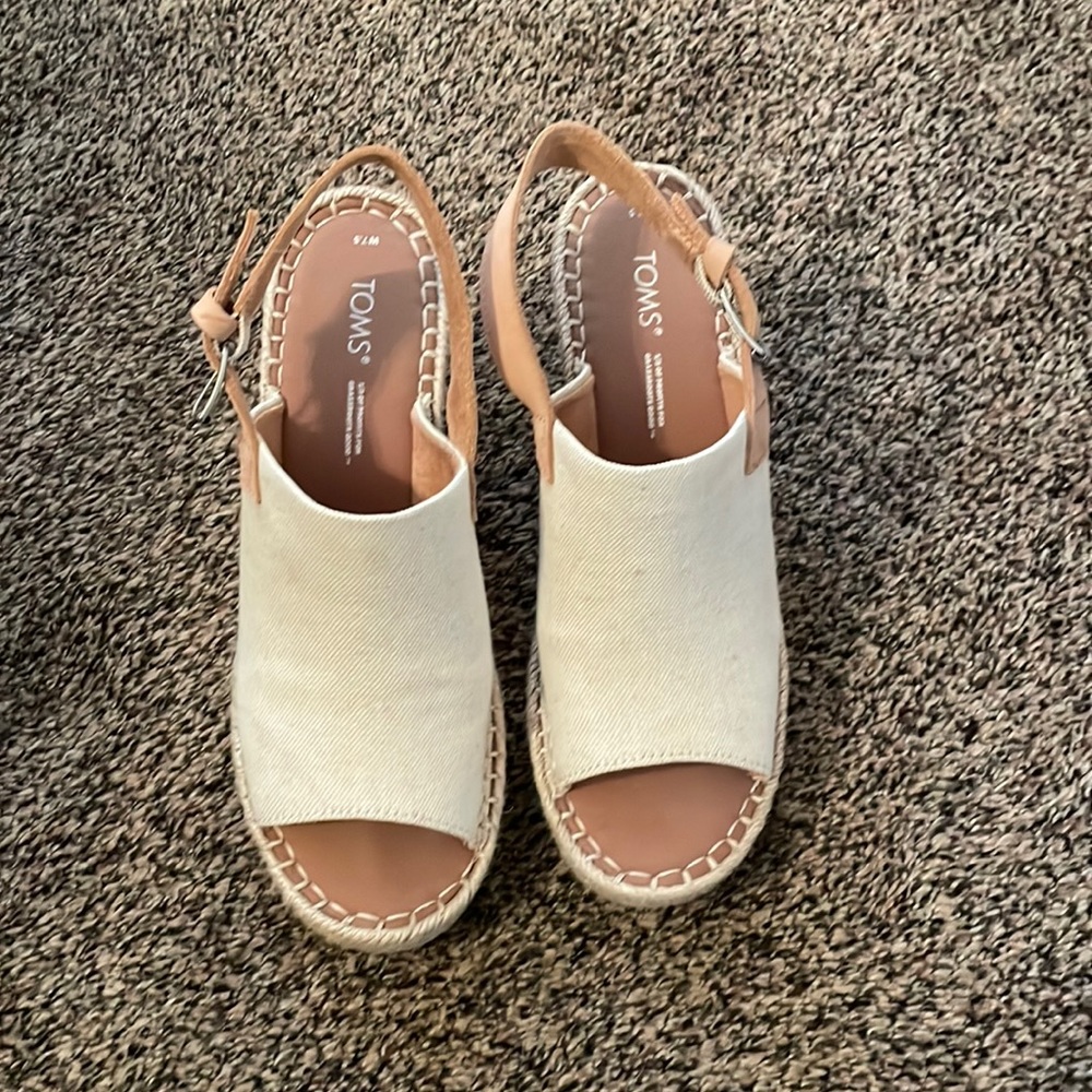 Toms sandals
